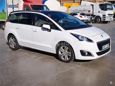 Blanco Usado 2016 Peugeot 5008 Style Monovolumen | 10.500 € (Un poco caro)