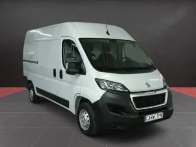 Usado Peugeot Boxer S 140 CV (102 kW) 2022 Blanco Van