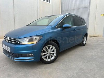 Usado VW Touran Advance 150 CV (110 kW) 2018 Azul Monovolumen