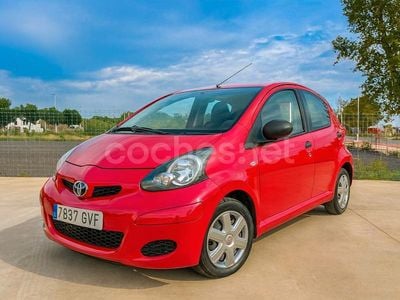 Rojo Usado 2009 Toyota Aygo Live Utilitario | 4350 € (Precio justo)