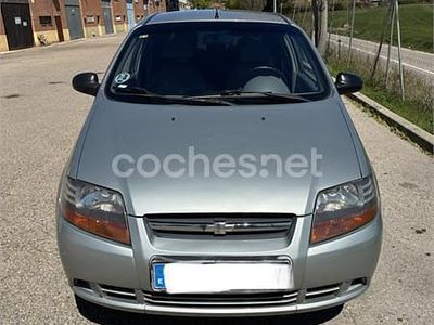 Usado Chevrolet Kalos SE 83 CV (61 kW) 2005 Gris / plata Berlina