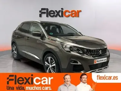 Usado Peugeot 3008 Active 130 CV (95 kW) 2018 Verde SUV