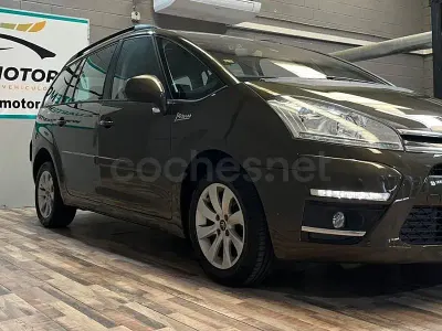 Usado Citroën Grand C4 Picasso Seduction 112 CV (82 kW) 2013 Marrón Monovolumen