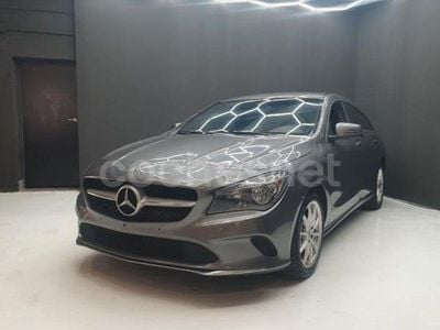 Gris / plata Usado 2019 Mercedes CLA220 Shooting Brake Familiar | 18.990 € (Super precio)