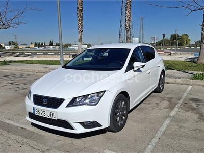 Usado Seat Leon I-Tech 105 CV (77 kW) 2014 Blanco Berlina