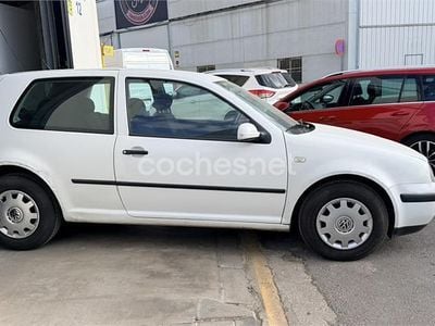 Usado VW Golf IV Conceptline 75 CV (55 kW) 2000 Blanco Berlina