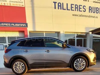 Usado Opel Grandland X 130 CV (95 kW) 2019 Gris / plata SUV