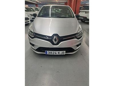 Usado Renault Clio IV Zen 90 CV (66 kW) 2018 Gris Utilitario