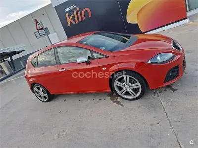 Usado Seat Leon FR 170 CV (125 kW) 2008 Rojo Utilitario