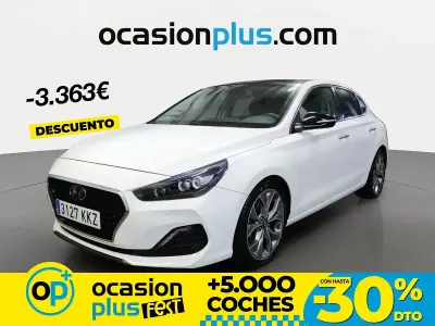 Usado Hyundai i30 Style 140 CV (102 kW) 2018 Blanco