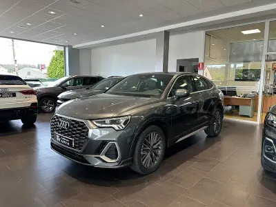 Usado Audi Q3 Sportback S-Line 150 CV (110 kW) 2022 Gris / plata SUV