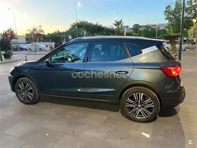 Usado Seat Arona FR 110 CV (80 kW) 2024 Negro SUV