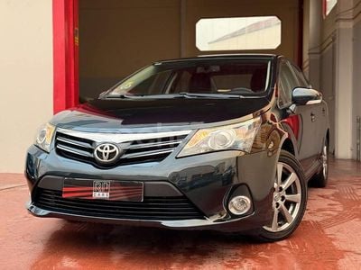 Azul Usado 2013 Toyota Avensis Executive Berlina | 12.490 € (Un poco caro)