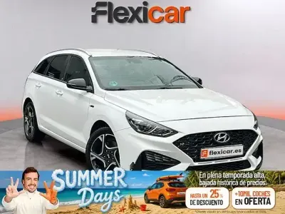 Usado Hyundai i30 N Line 120 CV (88 kW) 2023 Blanco