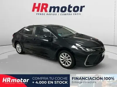 Usado Toyota Corolla 125 CV (91 kW) 2023 Negro Berlina
