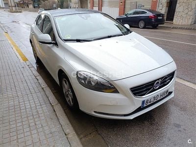 Usado Volvo V40 Momentum 150 CV (110 kW) 2013 Blanco Berlina