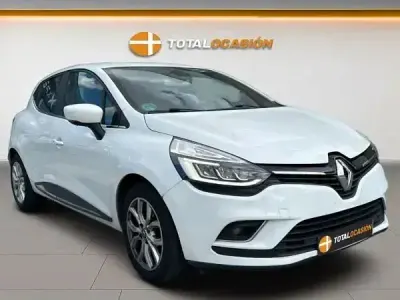 Usado Renault Clio IV Zen 120 CV (88 kW) 2017 Blanco Berlina