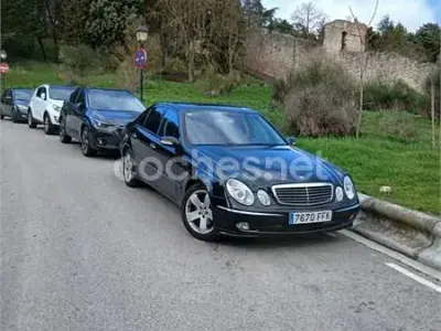 Usado Mercedes E280 Avantgarde 190 CV (139 kW) 2006 Negro Berlina