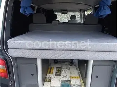 Usado VW Caravelle Trendline 130 CV (95 kW) 2010 Gris / plata Van