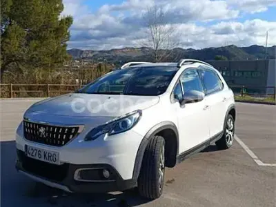 Usado Peugeot 2008 Allure 110 CV (80 kW) 2018 Blanco SUV