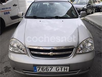 Usado Chevrolet Nubira CDX 121 CV (88 kW) 2010 Gris / plata Familiar
