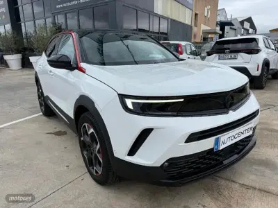 Usado Opel Mokka GS Line 131 CV (96 kW) 2023 Blanco SUV