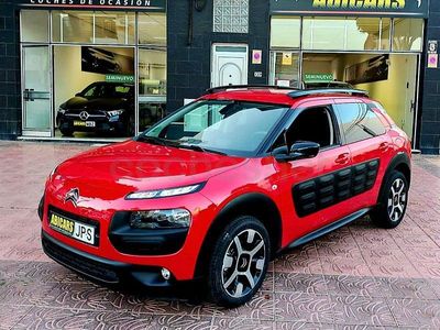 Usado Citroën C4 Feel 110 CV (80 kW) 2016 Rojo Berlina