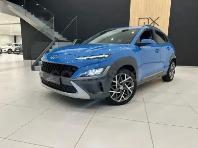 Używany Hyundai Kona Style 141 KM (103 kW) 2022 Niebieski SUV