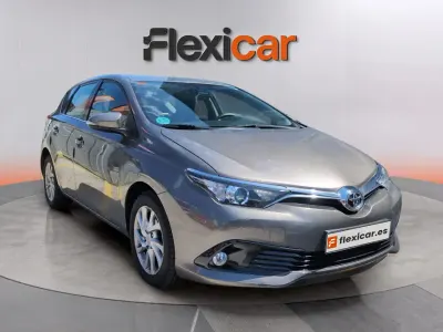 Brugt Toyota Auris Active 116 HK (85 kW) 2017 Grå Sedan