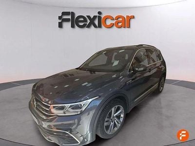 Begagnad VW Tiguan R-line 150 HK (110 kW) 2021 Grå SUV