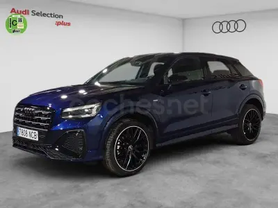 Usado Audi Q2 Black Edition 150 CV (110 kW) 2025 Azul SUV