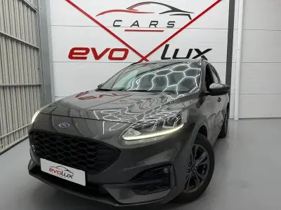 Usado Ford Kuga ST-Line 225 CV (165 kW) 2021 Gris / plata SUV