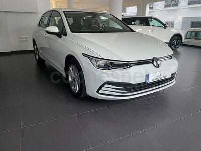 Usado VW Golf VIII Life 115 CV (84 kW) 2021 Blanco Berlina