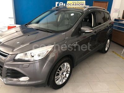 Usado Ford Kuga Titanium 140 CV (102 kW) 2013 Gris / plata SUV