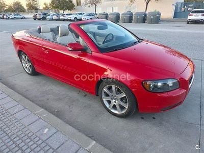 Usado Volvo C70 Summum 170 CV (125 kW) 2006 Rojo Descapotable