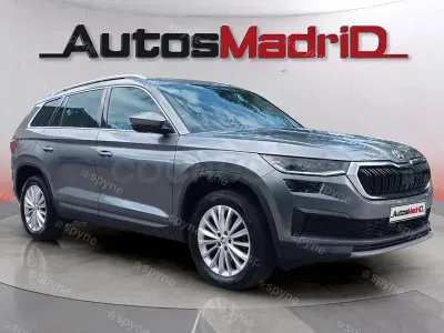 Usado Skoda Kodiaq Ambition 150 CV (110 kW) 2024 Gris / plata SUV