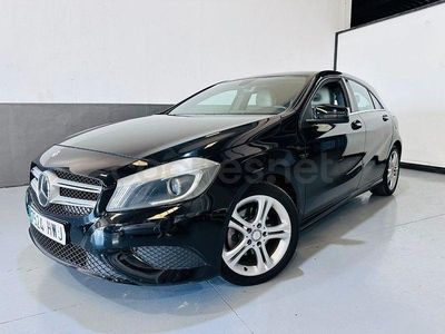 Usado Mercedes A180 Urban 122 CV (89 kW) 2014 Negro Berlina