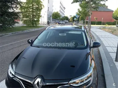 Usado Renault Mégane GrandTour Intens 140 CV (102 kW) 2022 Negro Familiar