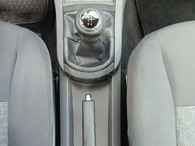 Usado Seat Ibiza 70 CV (51 kW) 2007 Rojo Utilitario
