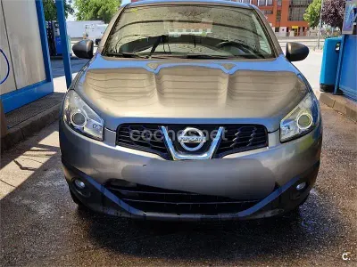 Usado Nissan Qashqai Acenta 115 CV (84 kW) 2011 Gris / plata SUV