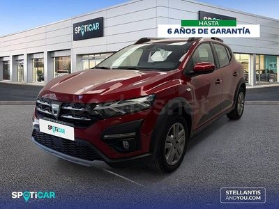 Usado Dacia Sandero Expression 91 CV (66 kW) 2022 Gris / plata Berlina