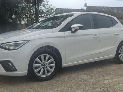 Usado Seat Ibiza Style 110 CV (80 kW) 2021 Blanco Utilitario