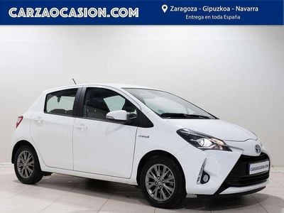 Usado Toyota Yaris Hybrid Active 101 CV (74 kW) 2019 Blanco Berlina