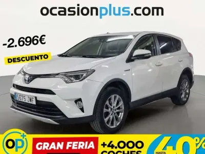 Usado Toyota RAV4 Hybrid Advance 218 CV (160 kW) 2017 Blanco SUV
