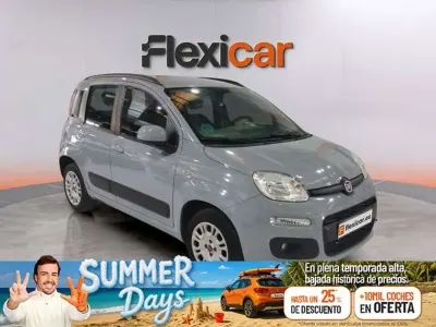 Usado Fiat Panda Lounge 69 CV (50 kW) 2020 Gris Utilitario