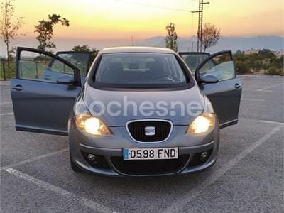 Azul Usado 2007 Seat Altea Reference Monovolumen | 5500 € (Precio justo)