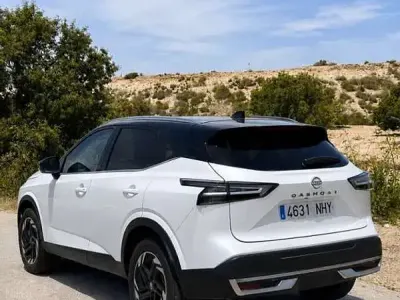 Usado Nissan Qashqai N-Connecta 158 CV (116 kW) 2025 Blanco SUV