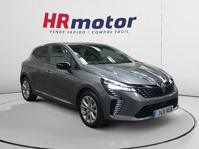 Rojo Usado 2025 Renault Clio V Evolution Utilitario | 17.440 € (Precio justo)