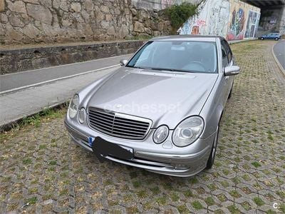 Gris / plata Usado 2004 Mercedes E320 Avantgarde Berlina | 5800 € (Precio justo)