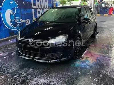 Usado VW Golf VI Advance 105 CV (77 kW) 2011 Negro Utilitario